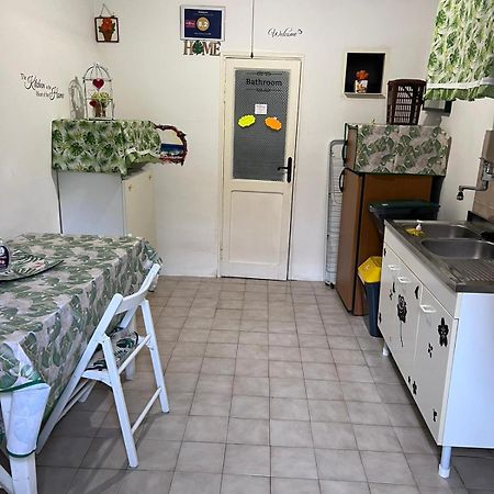 Nido D'Amore Cuore Villa Terracina Bagian luar foto