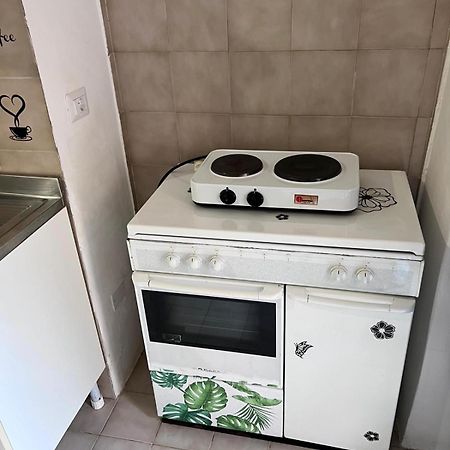 Nido D'Amore Cuore Villa Terracina Bagian luar foto