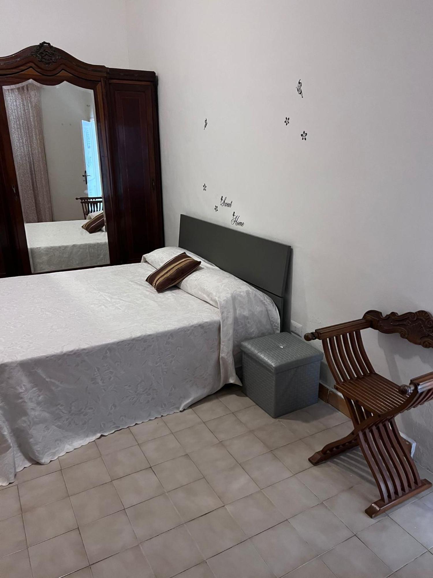 Nido D'Amore Cuore Villa Terracina Bagian luar foto